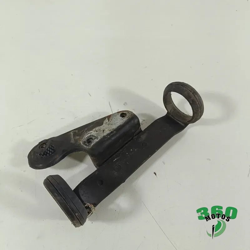 Soporte faro izquierdo Soporte faro izquierdo