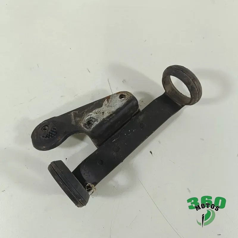 Soporte faro izquierdo Soporte faro izquierdo