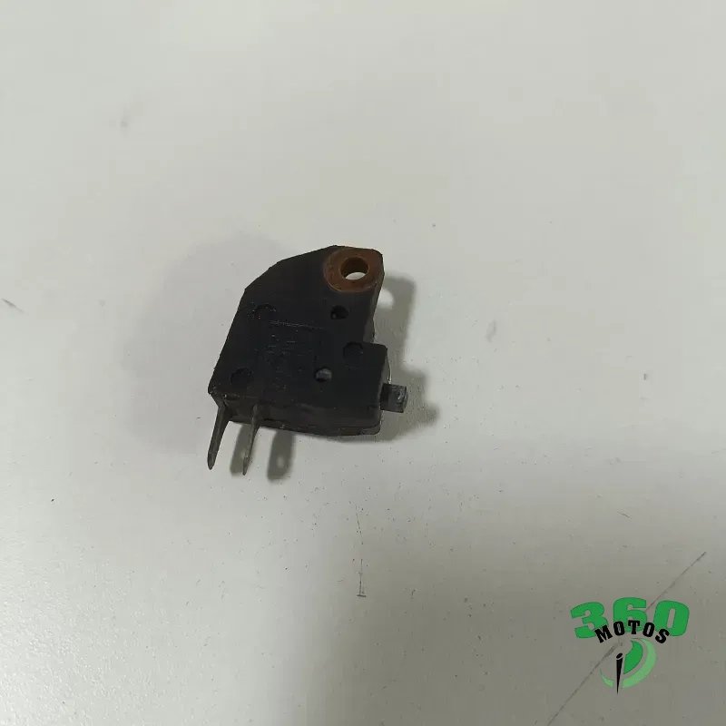 Interruptor freno delantero Interruptor freno delantero