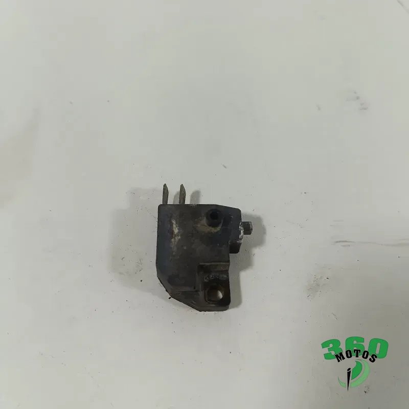 Interruptor freno delantero Interruptor freno delantero