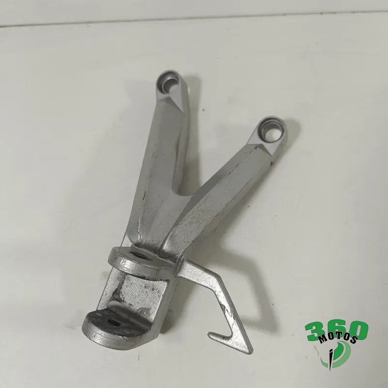 Soporte estribera trasero izquierdo Soporte estribera trasero izquierdo