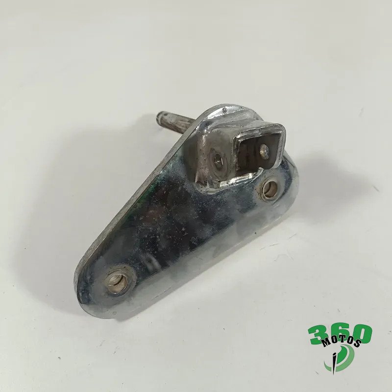 Soporte estribera delantero izquierdo