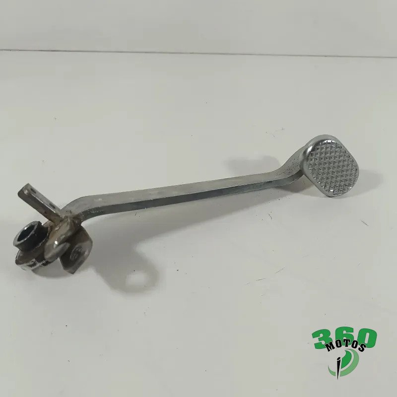 Pedal freno trasero