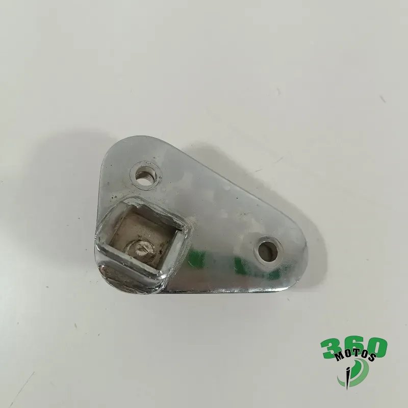 Soporte estribera delantero derecho