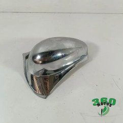 Embellecedor deposito derecho