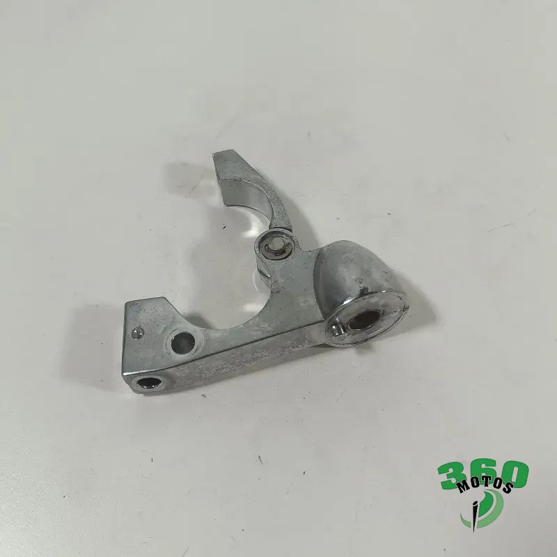 Soporte intermitente delantero derecho Soporte intermitente delantero derecho