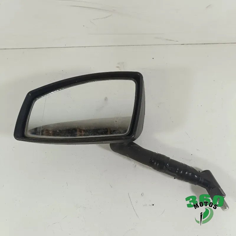 Retrovisor izquierdo