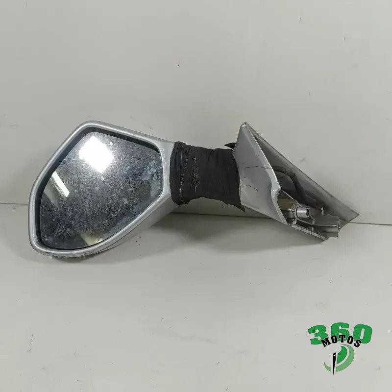 Retrovisor izquierdo Retrovisor izquierdo