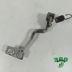 Pedal freno trasero