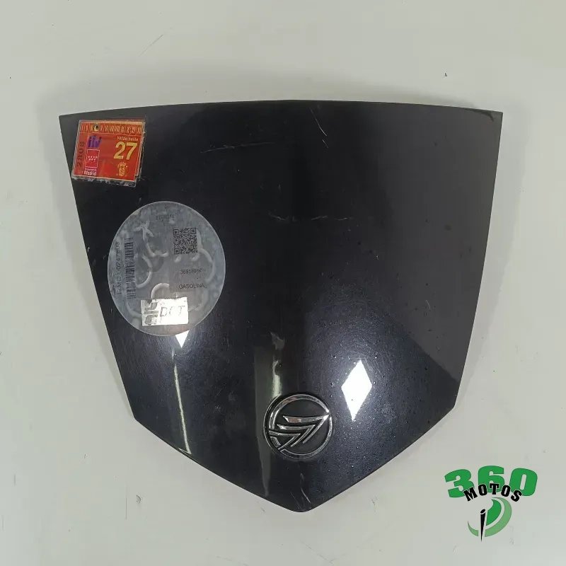 Embellecedor frontal
