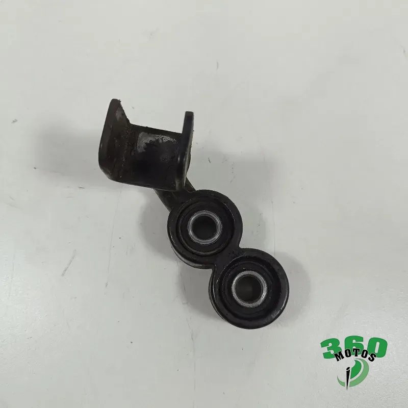 Soporte estribera delantero izquierdo