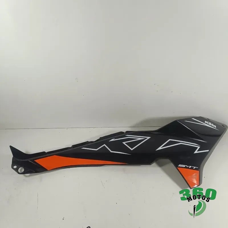 Cacha delantera derecha