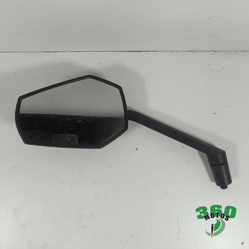 Retrovisor izquierdo