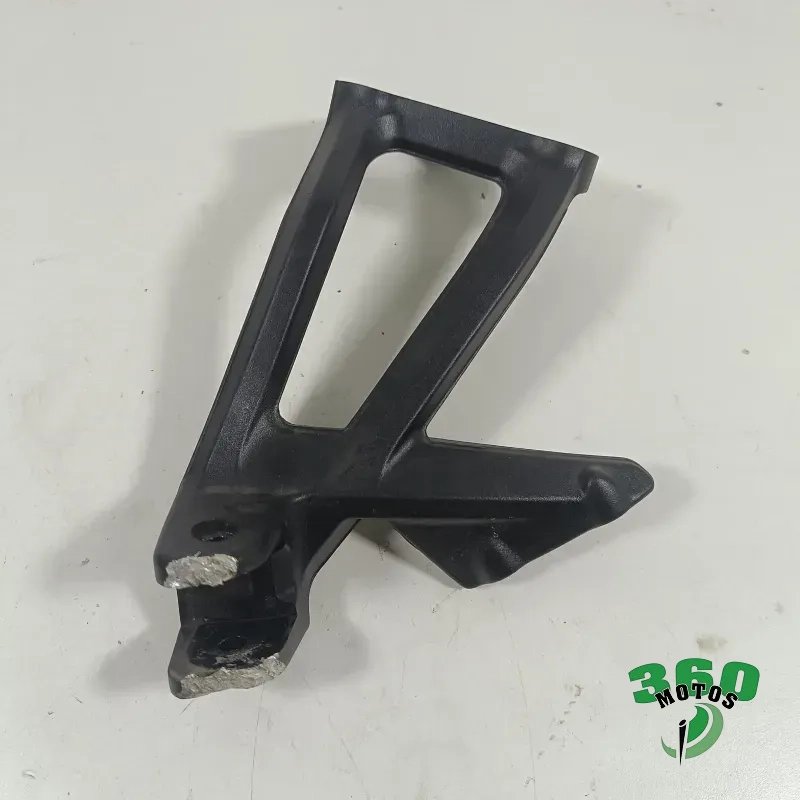 Soporte estribera trasero izquierdo Soporte estribera trasero izquierdo