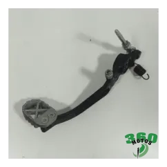 Pedal freno trasero