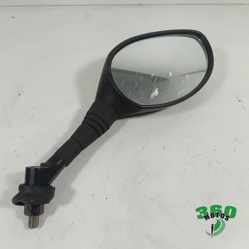 Retrovisor derecho Retrovisor derecho