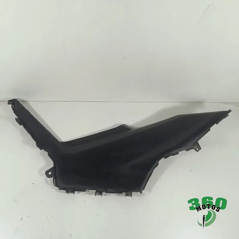 Cacha delantera izquierda