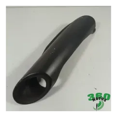 Embellecedor silencioso derecho