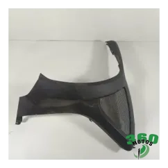 Embellecedor carenado superior izquierdo