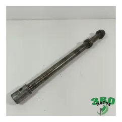 Eje rueda trasera