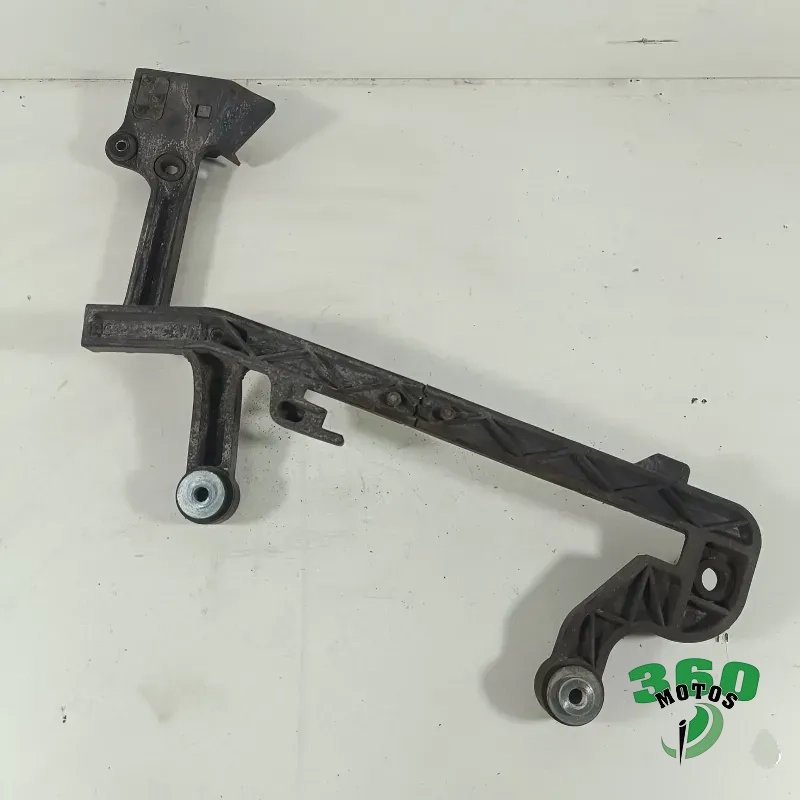 Soporte maleta izquierdo Soporte maleta izquierdo