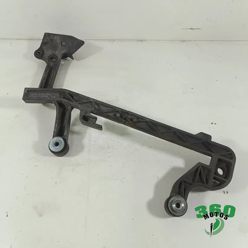 Soporte maleta izquierdo Soporte maleta izquierdo