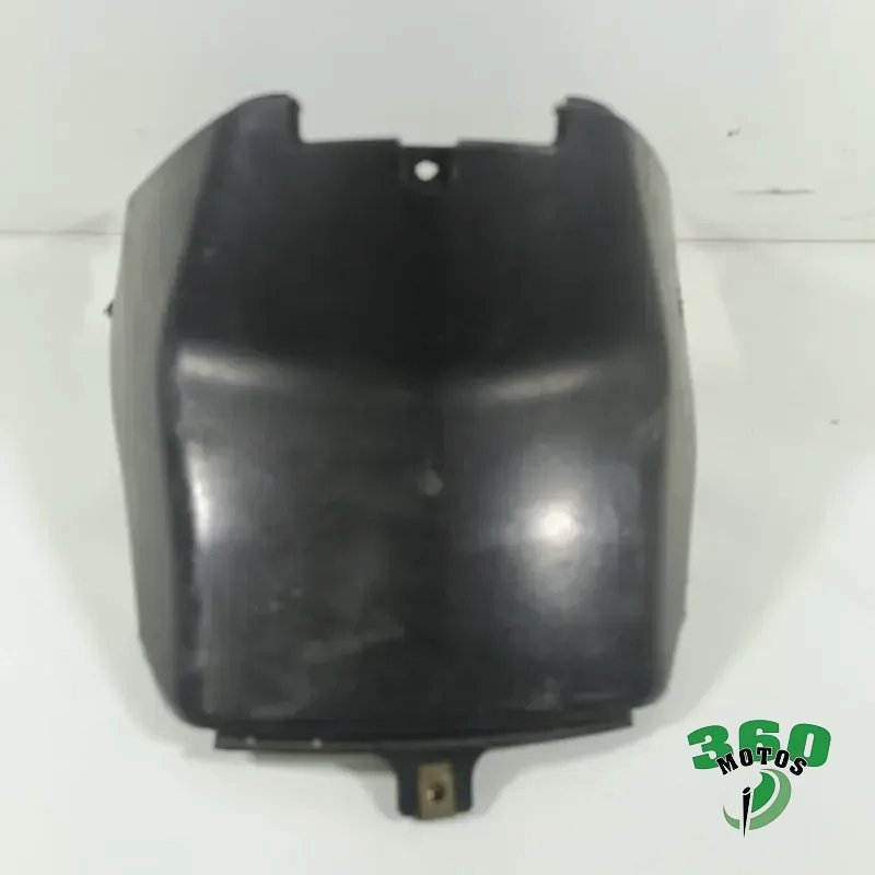 Embellecedor bajo asiento