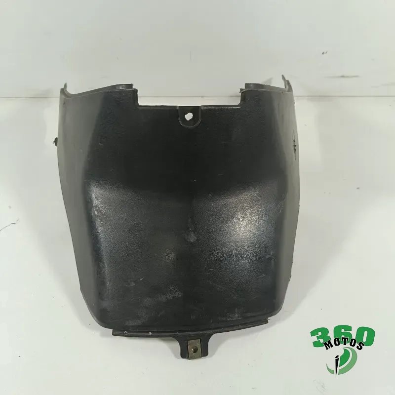 Embellecedor bajo asiento