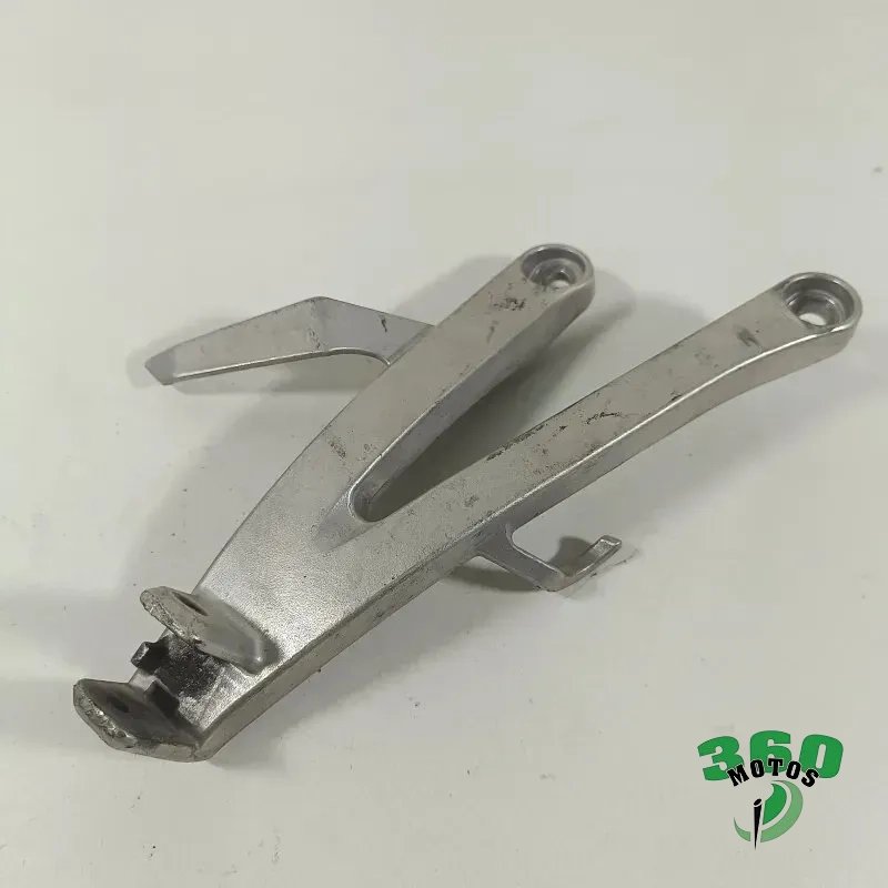Soporte estribera trasero derecho Soporte estribera trasero derecho