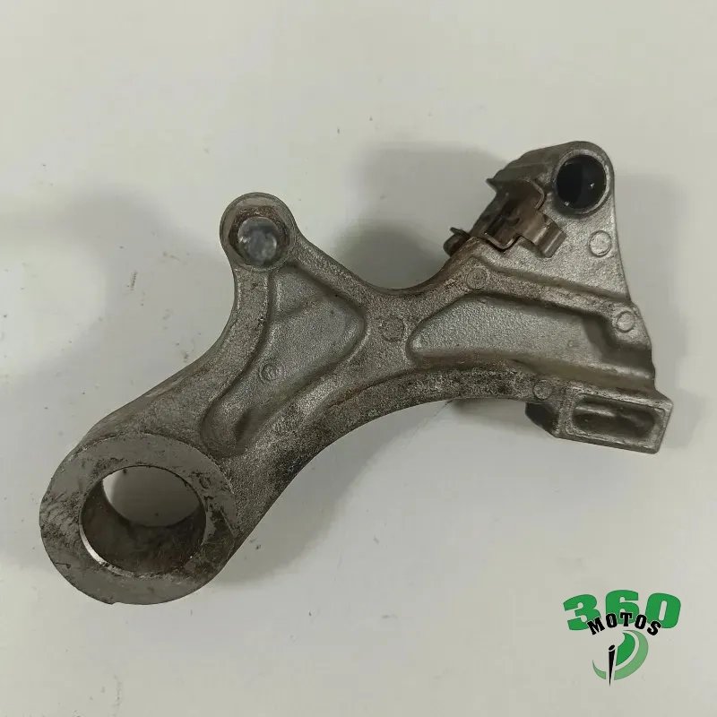 Soporte pinza freno trasero