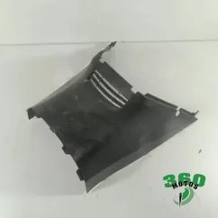 Embellecedor bajo asiento