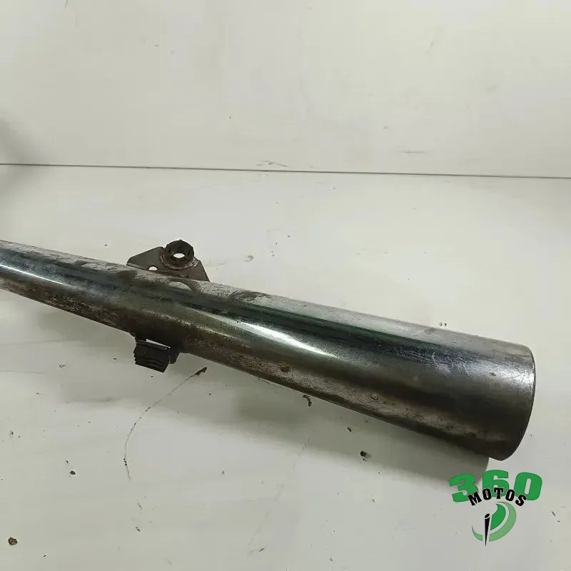 Escape izquierdo HONDA CB 250 1992 - 2005 Escape izquierdo HONDA CB 250 1992 - 2005