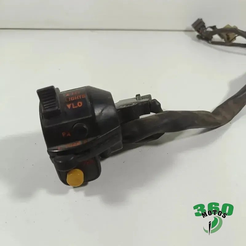 Piña luces izquierda HONDA CB 250 1992 - 2005 Piña luces izquierda HONDA CB 250 1992 - 2005