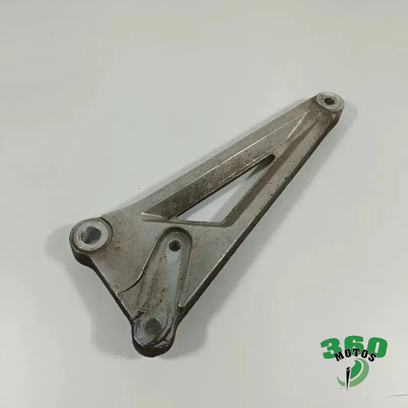 Soporte Estribera Izquierdo HONDA CB 250 1992 - 2005 Soporte Estribera Izquierdo HONDA CB 250 1992 - 2005