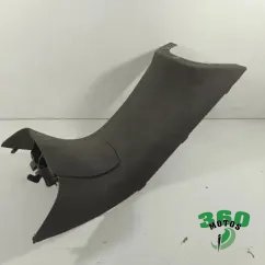 Embellecedor bajo asiento