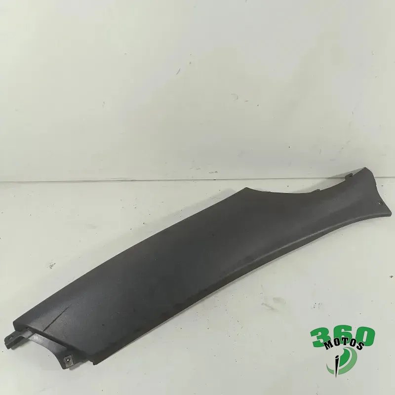 Embellecedor bajo cacha derecha