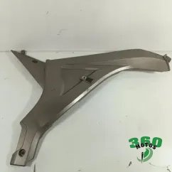 Embellecedor bajo cacha derecha SUZUKI SUZUKI GSX 125 S 2018 - 2020