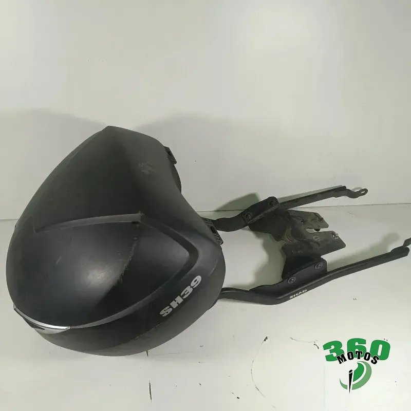 Baúl trasera SHAD con herrajes y parrilla SUZUKI GSX 125 S 2018 - 2020 Baúl trasera SHAD con herrajes y parrilla SUZUKI GSX 125 S 2018 - 2020