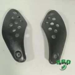 Embellecedor silencioso derecho