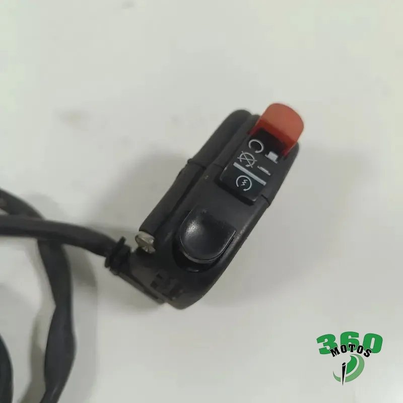 Piña luces derecha BMW G 650 GS 2011 - 2016 Piña luces derecha BMW G 650 GS 2011 - 2016