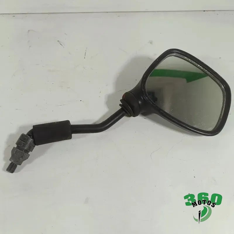 Retrovisor derecho Retrovisor derecho