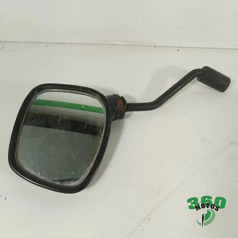 Retrovisor izquierdo