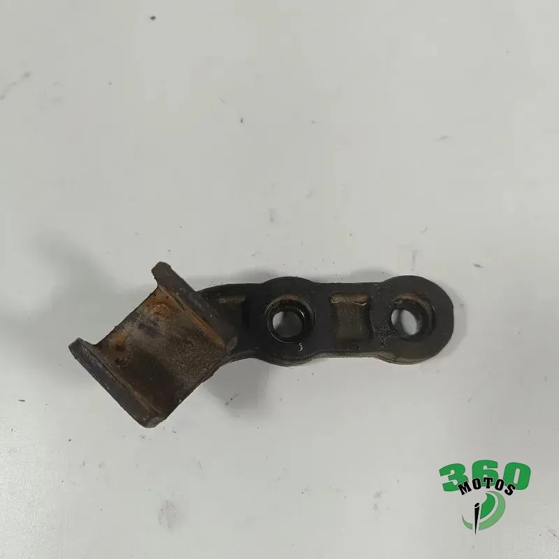 Soporte estribera delantero derecho