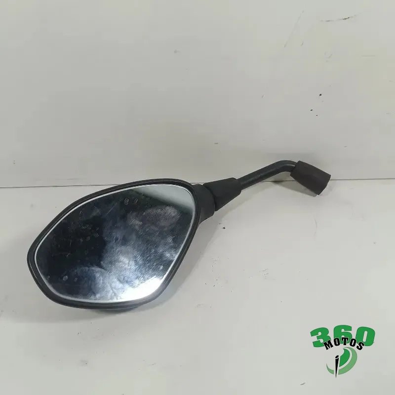 Retrovisor izquierdo