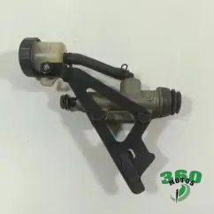 Bomba freno trasera