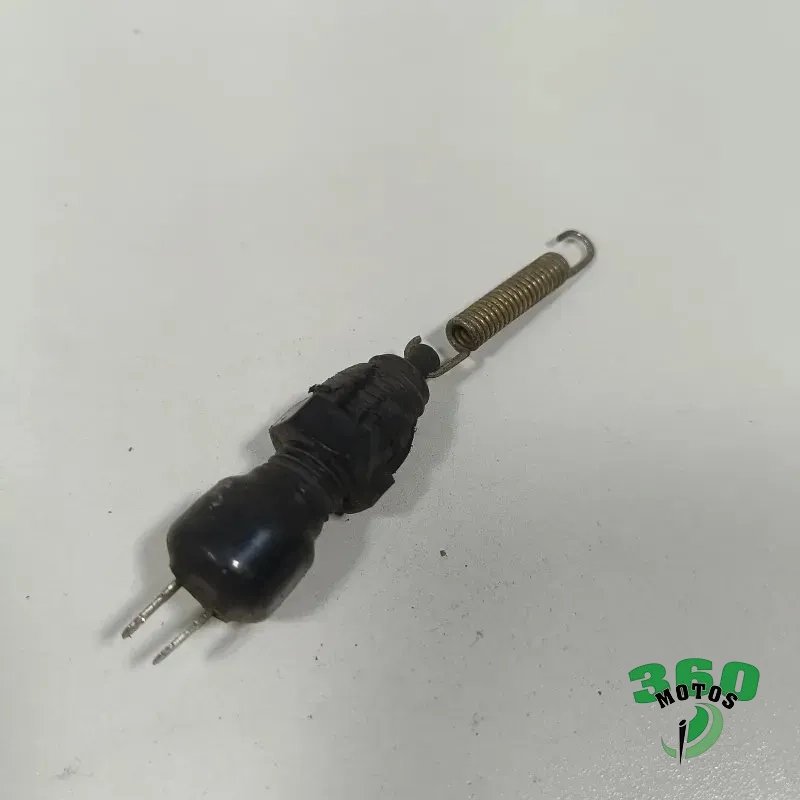 Interruptor freno trasero Interruptor freno trasero