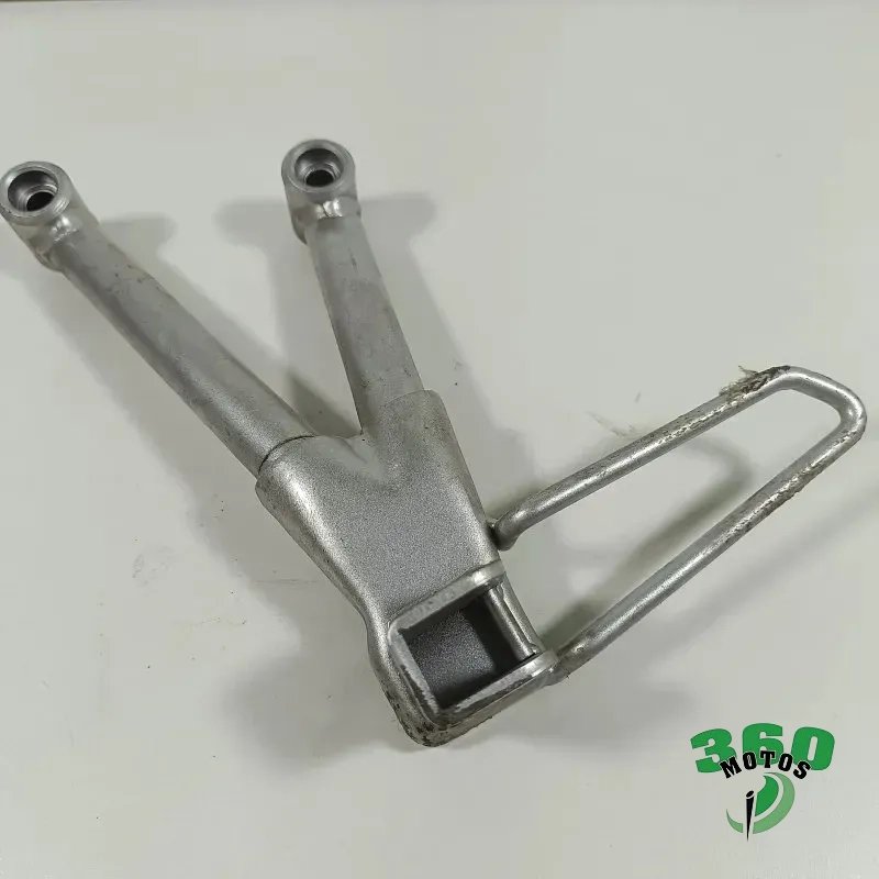 Soporte estribera trasero izquierdo