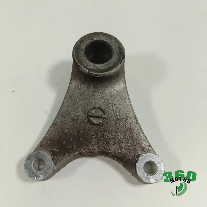 Soporte pinza freno trasero