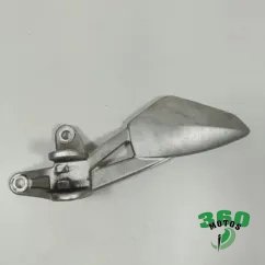 Soporte estribera delantero izquierdo