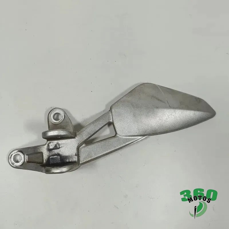 Soporte estribera delantero izquierdo Soporte estribera delantero izquierdo
